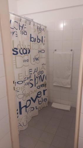 886987547.jpg