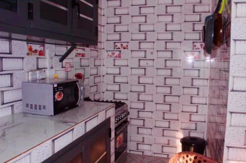 843557569.jpg