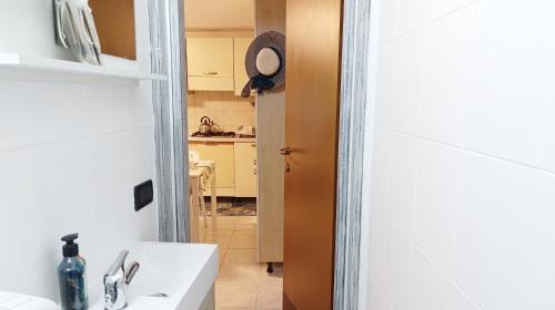 813673861.jpg