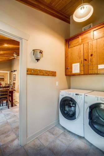 532587108.jpg