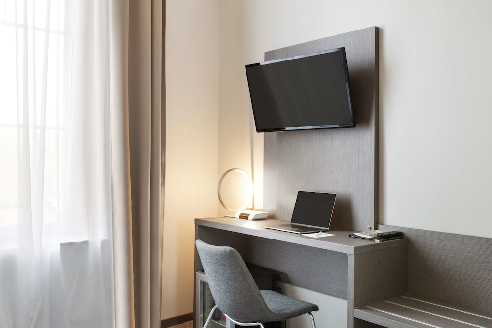 In-room business center