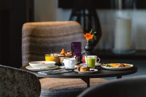 thumbnail: Breakfast area