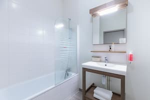 thumbnail: Bathroom