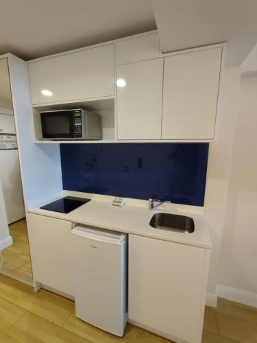816774085.jpg