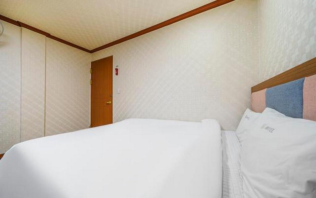 f380ac12a55a7d09905ab111156e8683.jpg