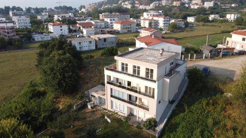 809700609.jpg