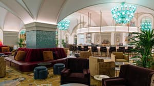 thumbnail: Lobby lounge