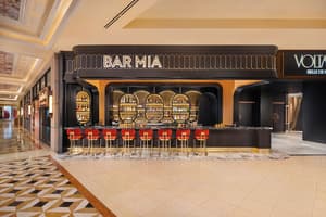 thumbnail: Bar (on property)