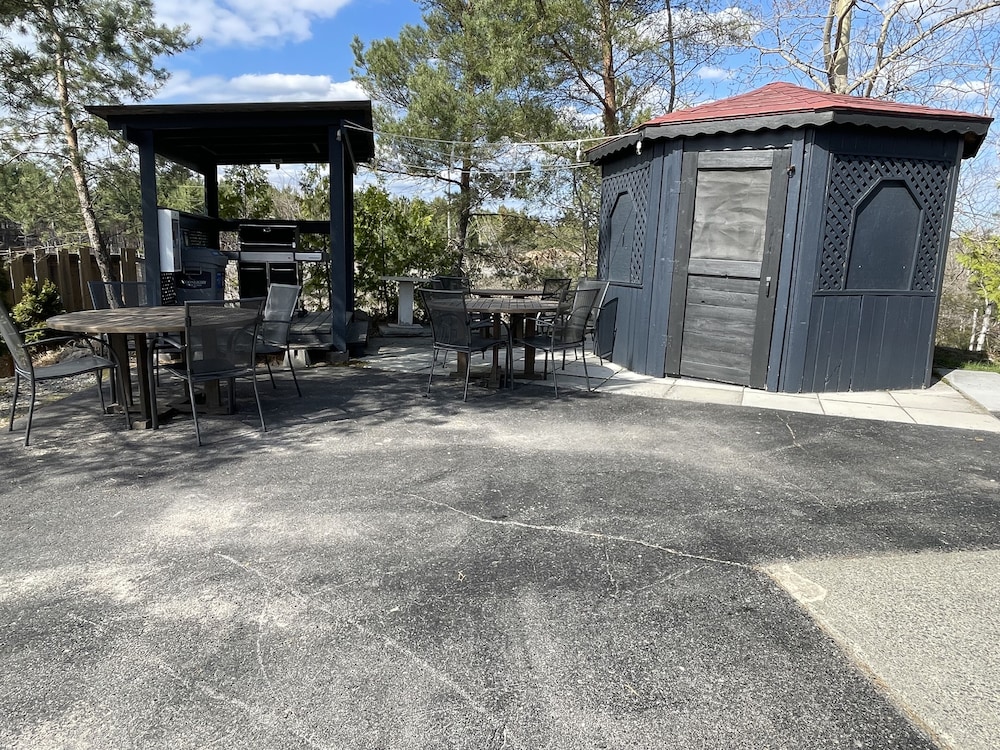 BBQ/picnic area