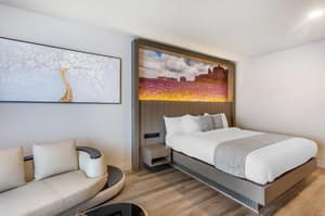 The Valor, Ascend Hotel Collection