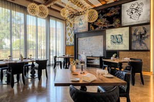thumbnail: Breakfast area