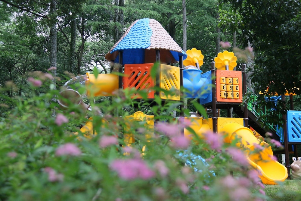 Children's play area - outdoor