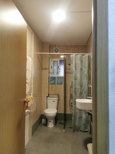 733057543.jpg