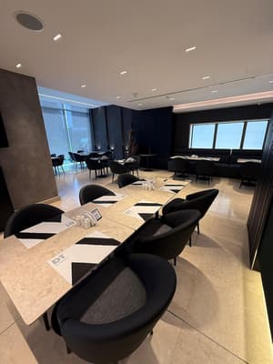thumbnail: Breakfast area