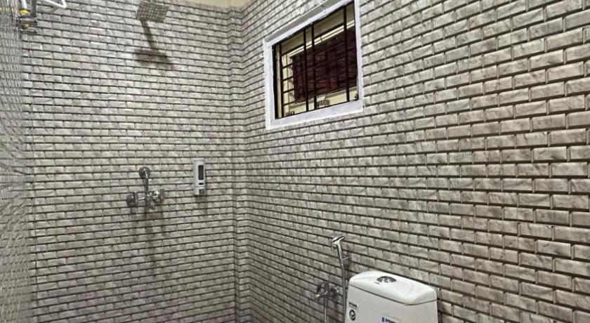 703445853.jpg