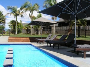 thumbnail: Pool