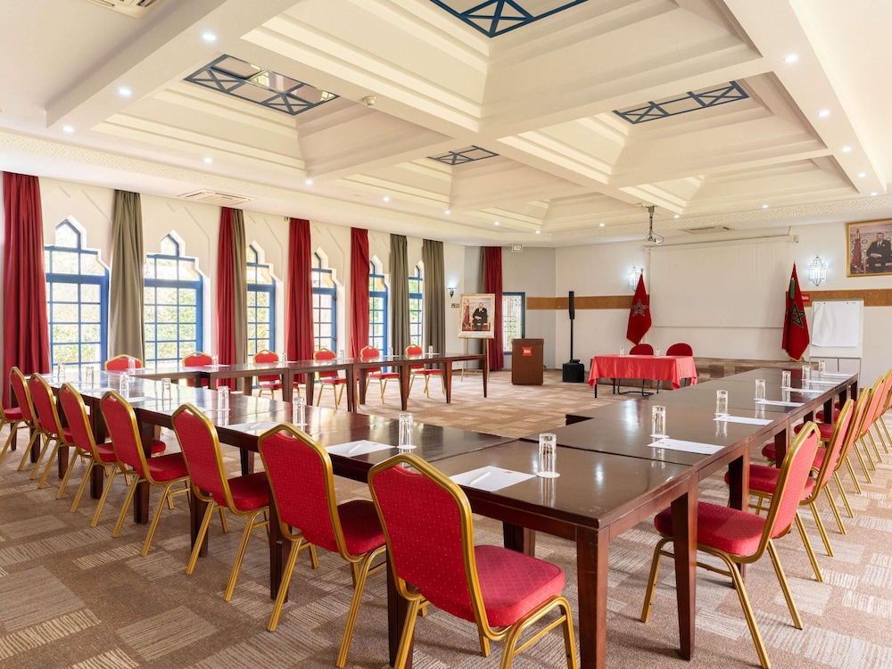 Meeting facility