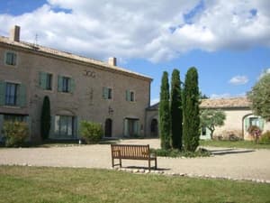 Gite familial confortable au coeur de Valensole - FR-1-822-8