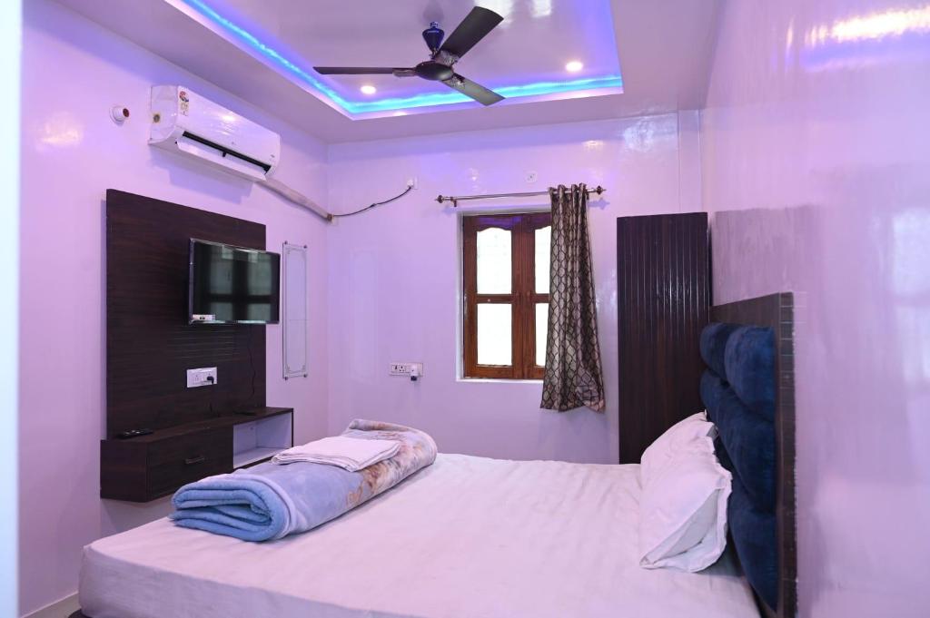 832c4bfbaaff49ff671ace3df9205a29.jpg