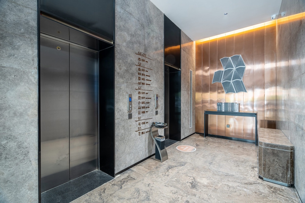 Elevator