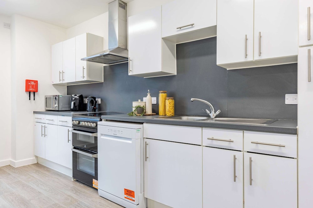 Shared kitchen facilities