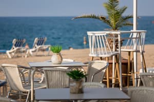 thumbnail: Beach bar