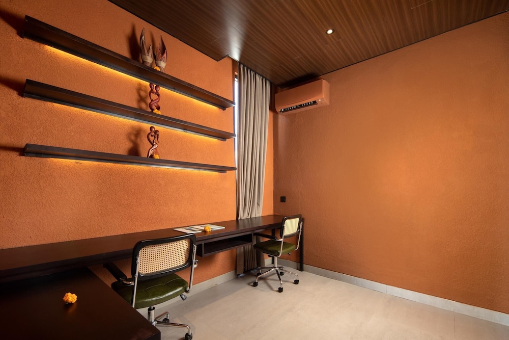 In-room business center