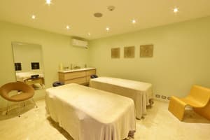thumbnail: Treatment room