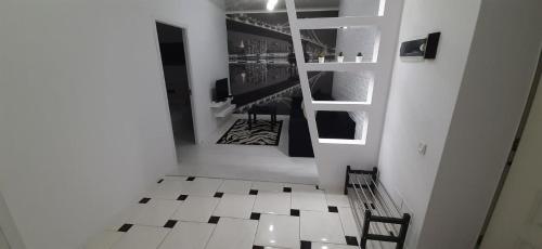 310761719.jpg