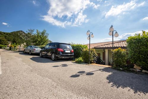 853757777.jpg