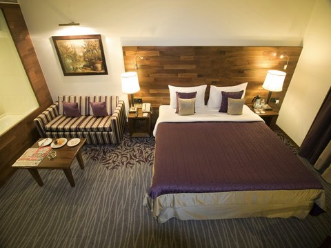 Premier room