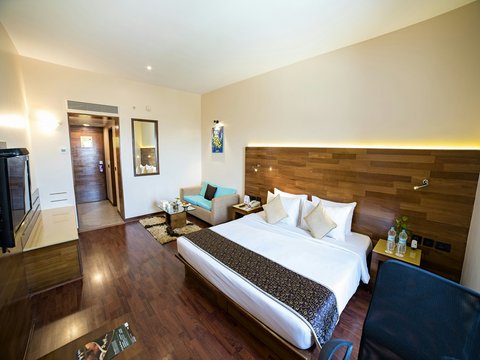 Deluxe Room King bed