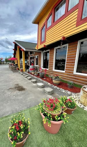 thumbnail: Exterior