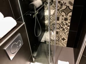 thumbnail: Bathroom shower