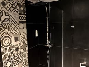 thumbnail: Bathroom shower