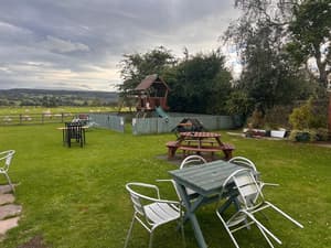 thumbnail: BBQ/picnic area