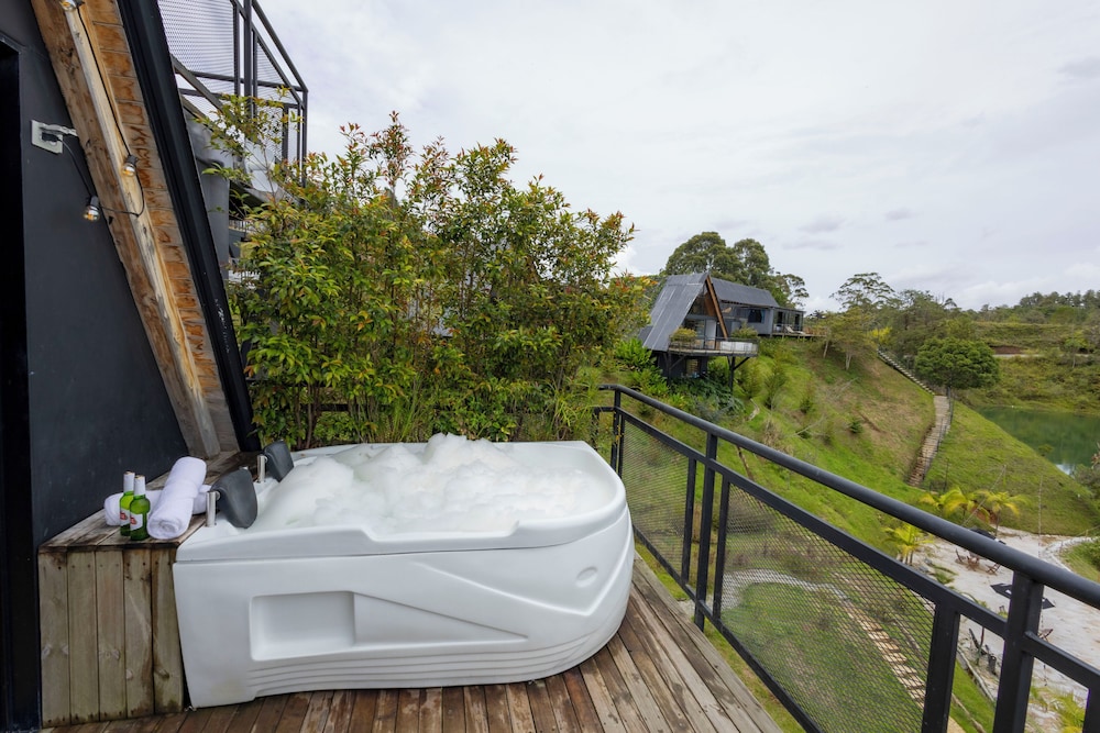 Private spa tub