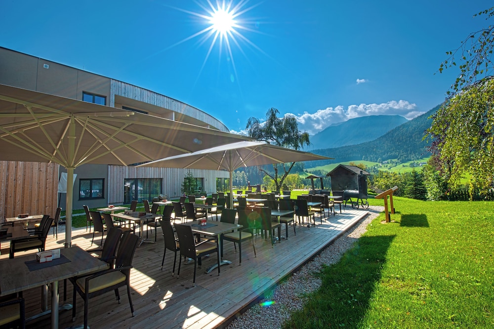Sundeck
