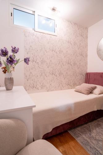 873341688.jpg