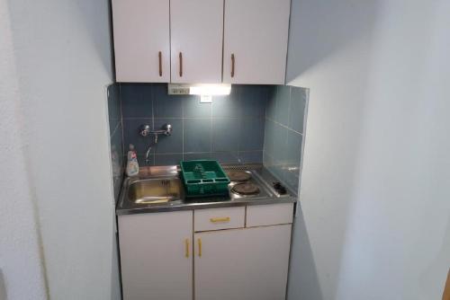 372157449.jpg