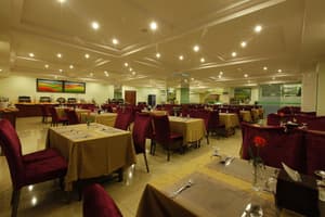 thumbnail: Restaurant