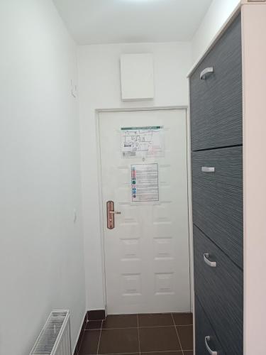 721307144.jpg