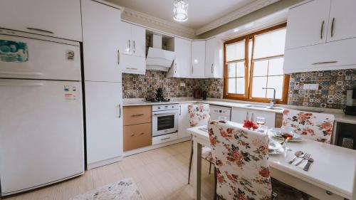 874321433.jpg