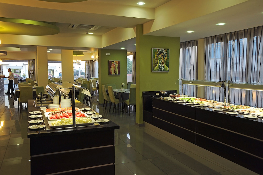 Restaurant-cafeteria