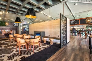 thumbnail: Bar (on property)
