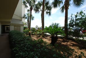 thumbnail: Exterior detail