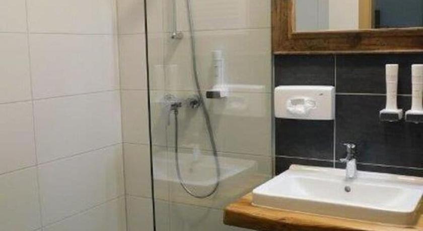 499173262.jpg