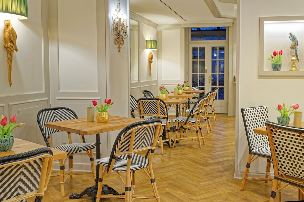 Restaurant-cafeteria