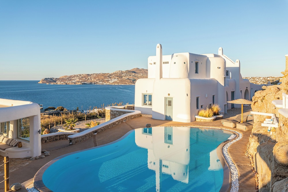 Private pool