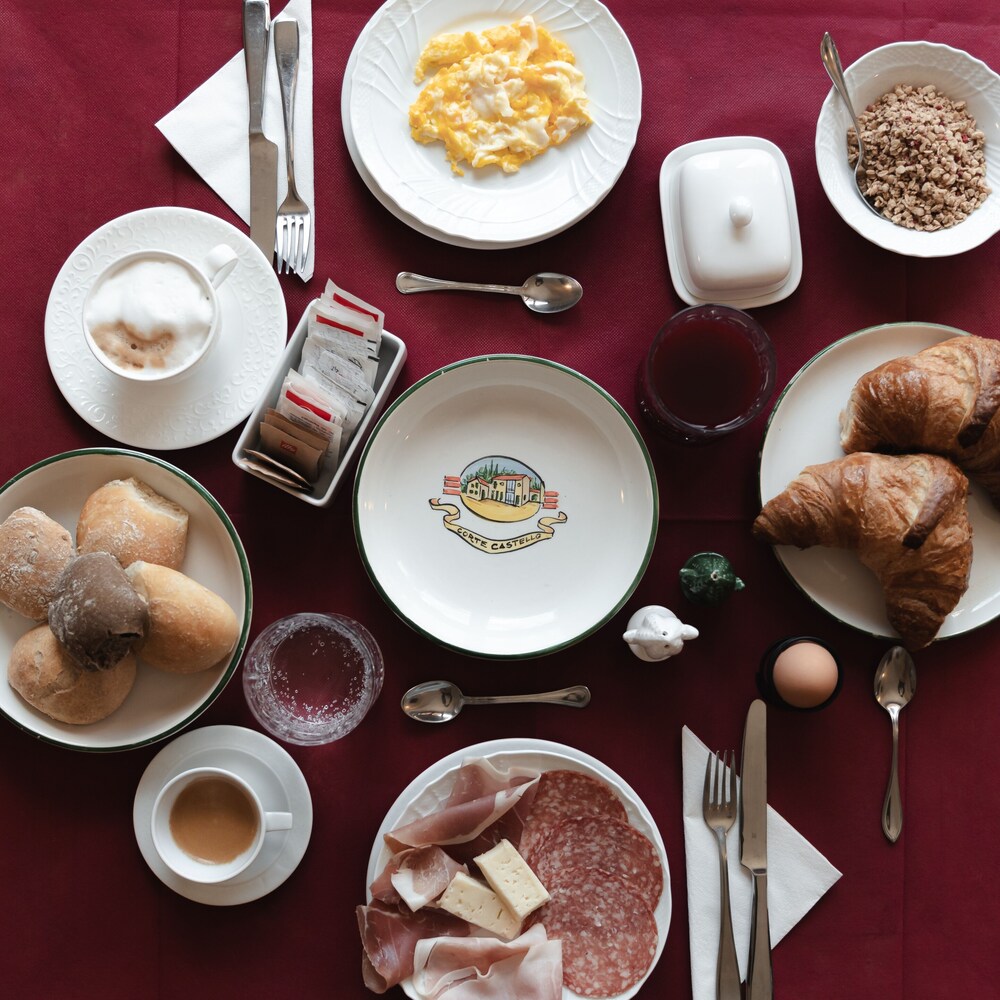 Breakfast meal